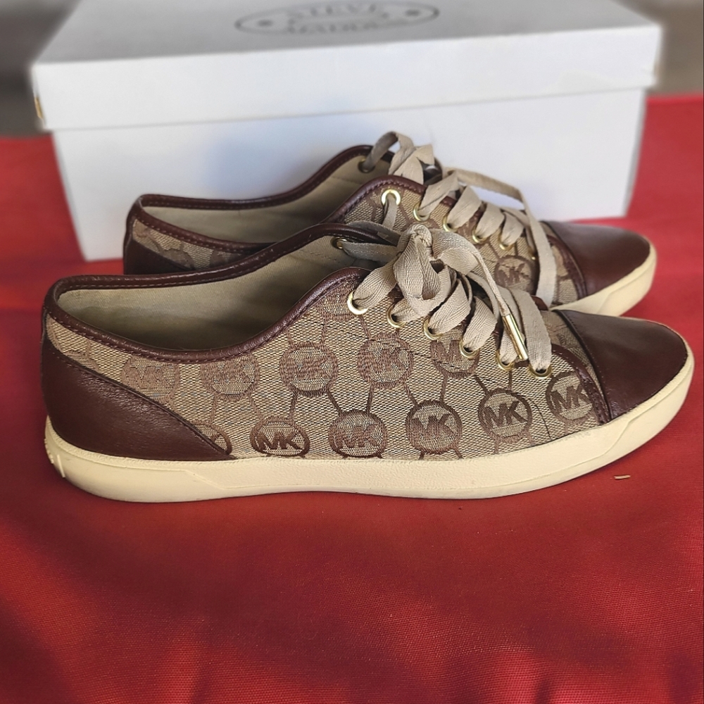 Michael Kors Women's MK City Sneakers size 10